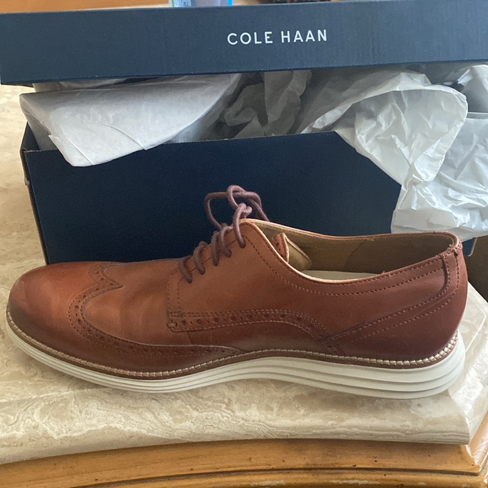 Colehaan original grand cognac wingtip oxfords. NWOT